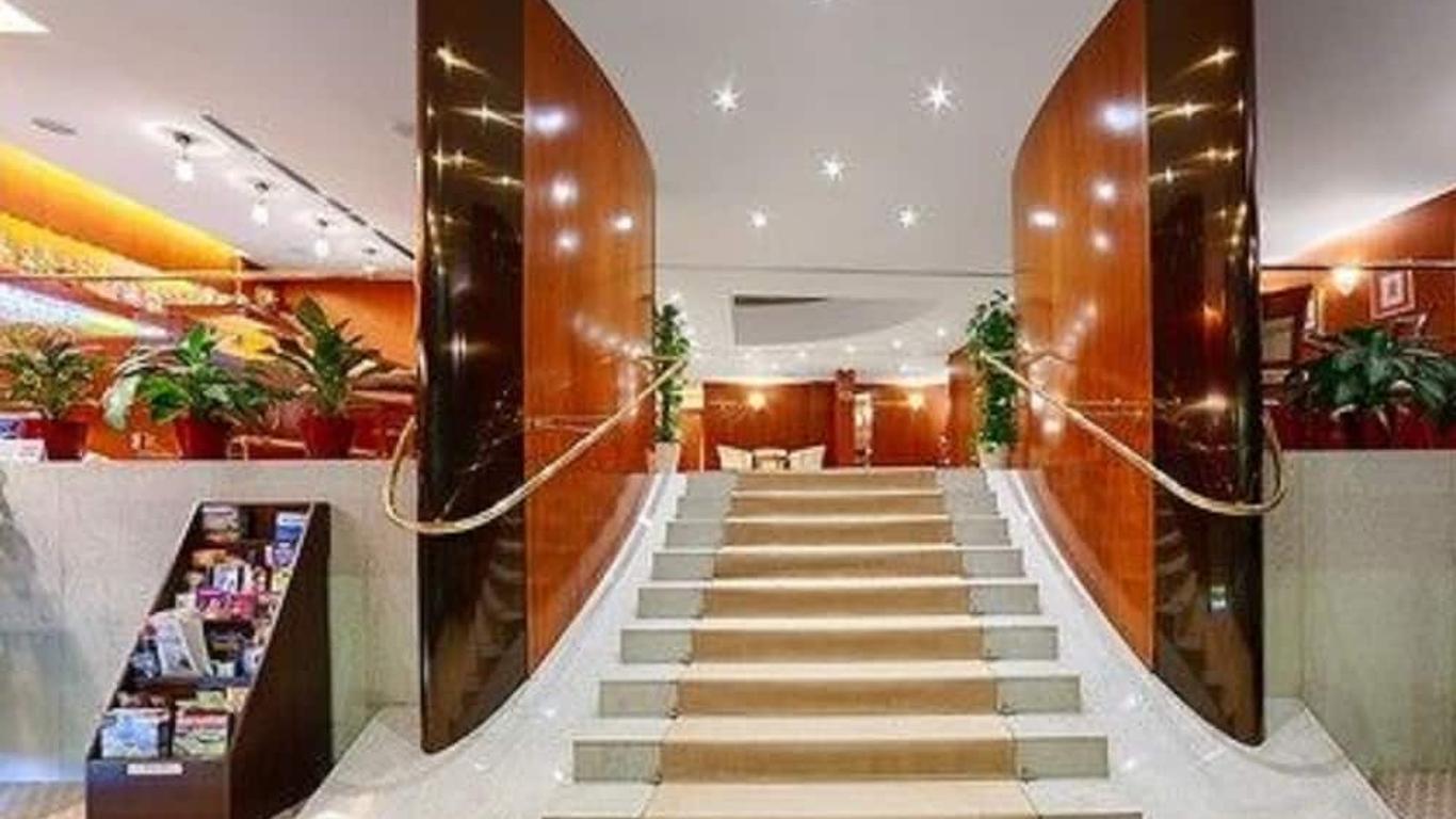罗马纳公爵酒店